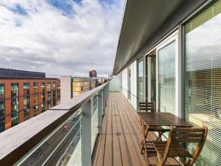 City Centre Penthouse - Photo 18