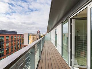 City Centre Penthouse - Photo 20