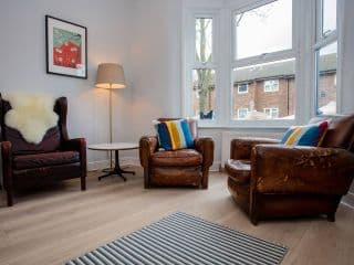 5 Bedroom House in East London - Photo 18
