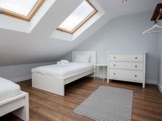 5 Bedroom House in East London - Photo 20