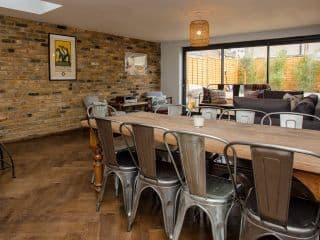 5 Bedroom House in East London - Photo 9