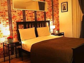 Latitude Chinatown Central Apartment