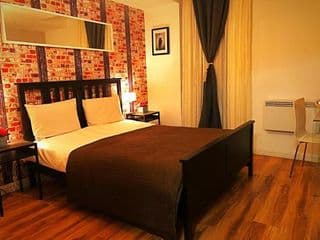 Latitude Chinatown Central Apartment - Photo 3