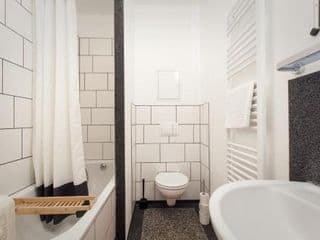3 Bedroom Apartment (ACERE) - Photo 16