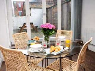 Apt 1, Trafalgar Square (1st Floor) - Photo 11