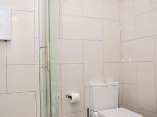 Apt 1, Trafalgar Square (1st Floor) - Photo 16