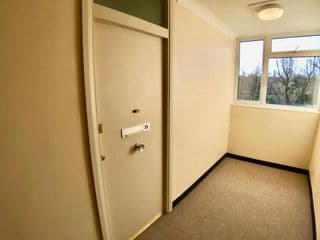 Central apartment 5 mins Putney tube station - Photo 11