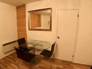 Central apartment 5 mins Putney tube station - Photo 4