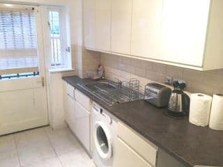 PREMIER LUXURY 3bed Hse at London ExCEL Free Parking WIFI Sleeps 6 - Photo 2