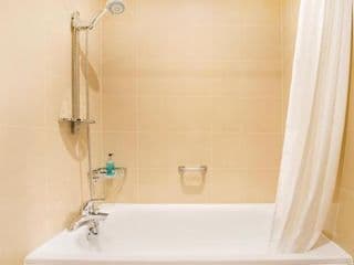 OYO Townhouse 30 Sussex Hotel - Photo 13
