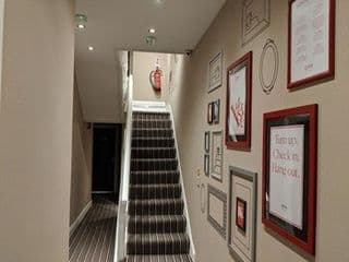 OYO Townhouse 30 Sussex Hotel - Photo 19