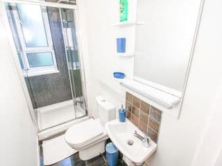 City view flat @ Liverpool st. - Photo 7