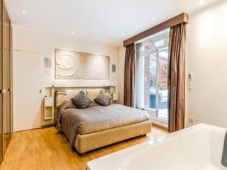 Garden Apartment in Central London - Photo 4