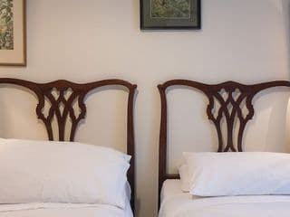 A Place Like Home - Elegant Apartment near Green Park
