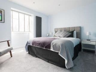 The Nine Elms Residence - Photo 17