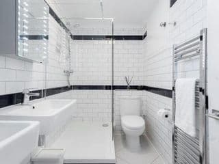 The Nine Elms Residence - Photo 3