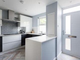 The Nine Elms Residence - Photo 4