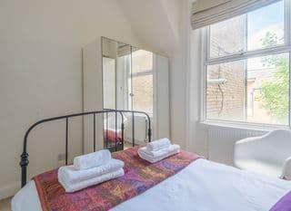 Charming Maida Vale Home by Little Venice - Photo 3
