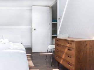 The Colouring Book Apartment - Photo 14