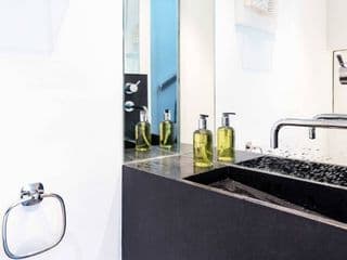 The Colouring Book Apartment - Photo 16