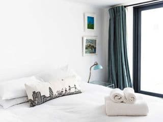 The Colouring Book Apartment - Photo 19