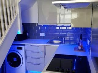 Webb place 2 bedroom apartment !