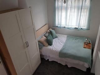Webb place 2 bedroom apartment ! - Photo 11