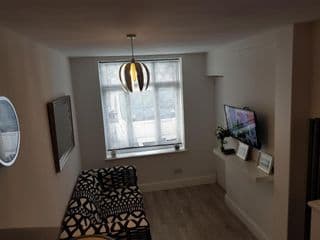 Webb place 2 bedroom apartment ! - Photo 12