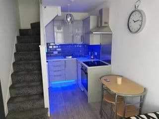 Webb place 2 bedroom apartment ! - Photo 22