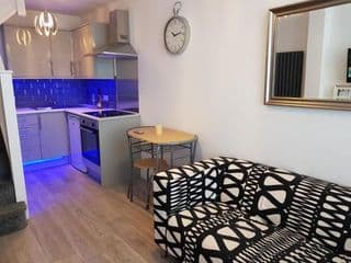 Webb place 2 bedroom apartment ! - Photo 23