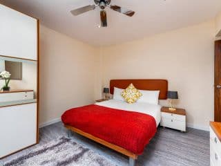 Roland House - Photo 5