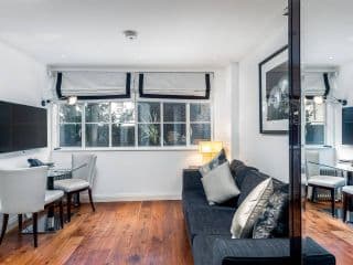 Roland House - Photo 8