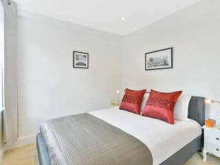 Clover Court - Photo 3