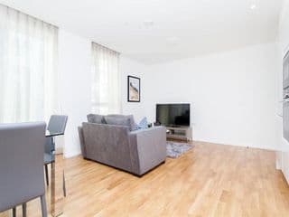 Clover Court - Photo 4