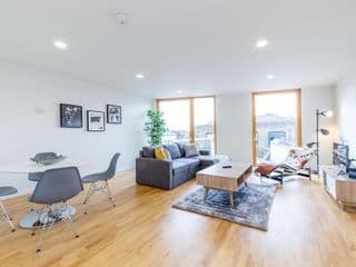 1 Bedroom Stylish Apartment near Regents Park FREE WIFI & AIRCON by City Stay London