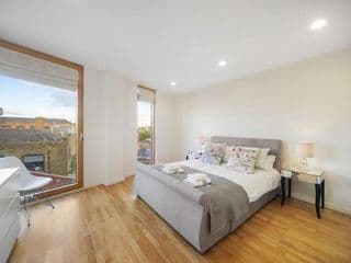 1 Bedroom Stylish Apartment near Regents Park FREE WIFI & AIRCON by City Stay London - Photo 13
