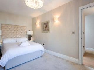 Luxury Mayfair 2 Bedroom Apartment - Photo 3