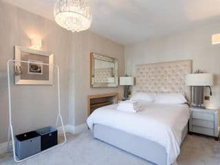 Luxury Mayfair 2 Bedroom Apartment - Photo 9