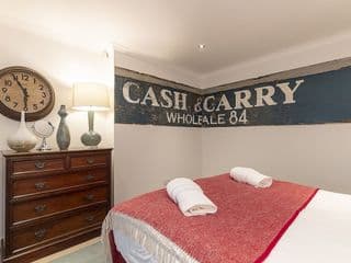 Lovely 2 bedroom flat in Chelsea, sleeps 4 - Photo 23