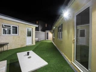TA House - Photo 3