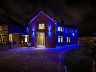 TA House - Photo 5