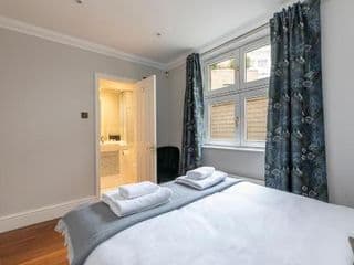 Beautiful 2 bed apt in the heart of Mayfair, close to Tube - Photo 17