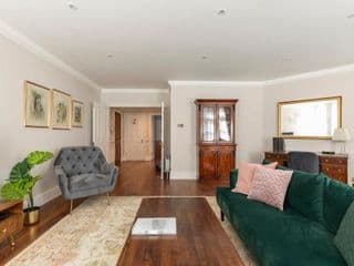 Beautiful 2 bed apt in the heart of Mayfair, close to Tube - Photo 5