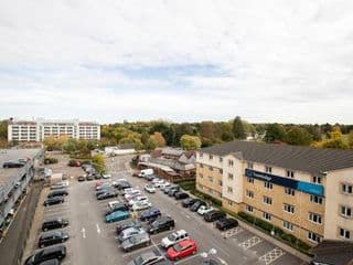 2-bedroom apartment Mill Court, Harlow - Photo 17