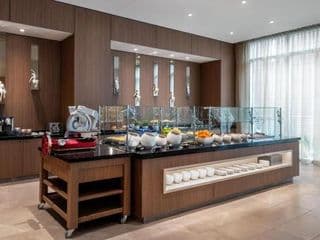 AC Hotel by Marriott Atlanta Midtown - Photo 2