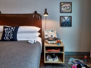 Moxy Atlanta Midtown - Photo 6
