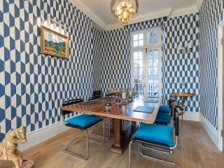 Gorgeous 3-bed maisonette in Westbourne Green with patio - Photo 3