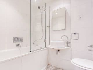 Beautiful 2 bedrooms apartment in Knightsbridge - Photo 12