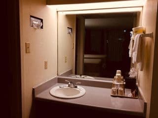Cheshire Motor Inn - Photo 3