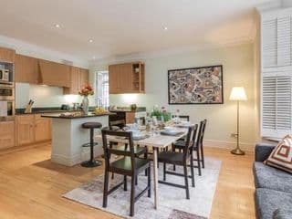 Luxurious Central Kensington Apartment - Photo 15